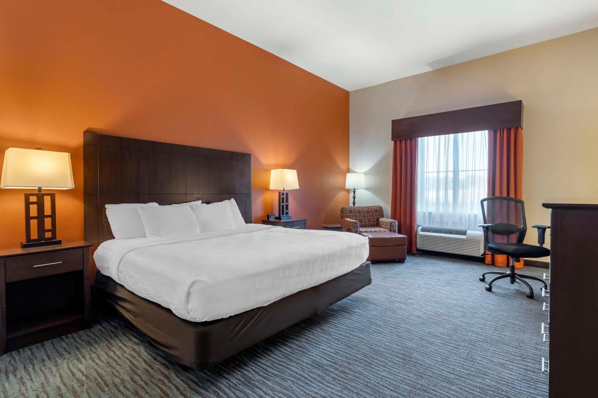 Best Western Plus Longhorn Inn&Suites Luling Extérieur photo