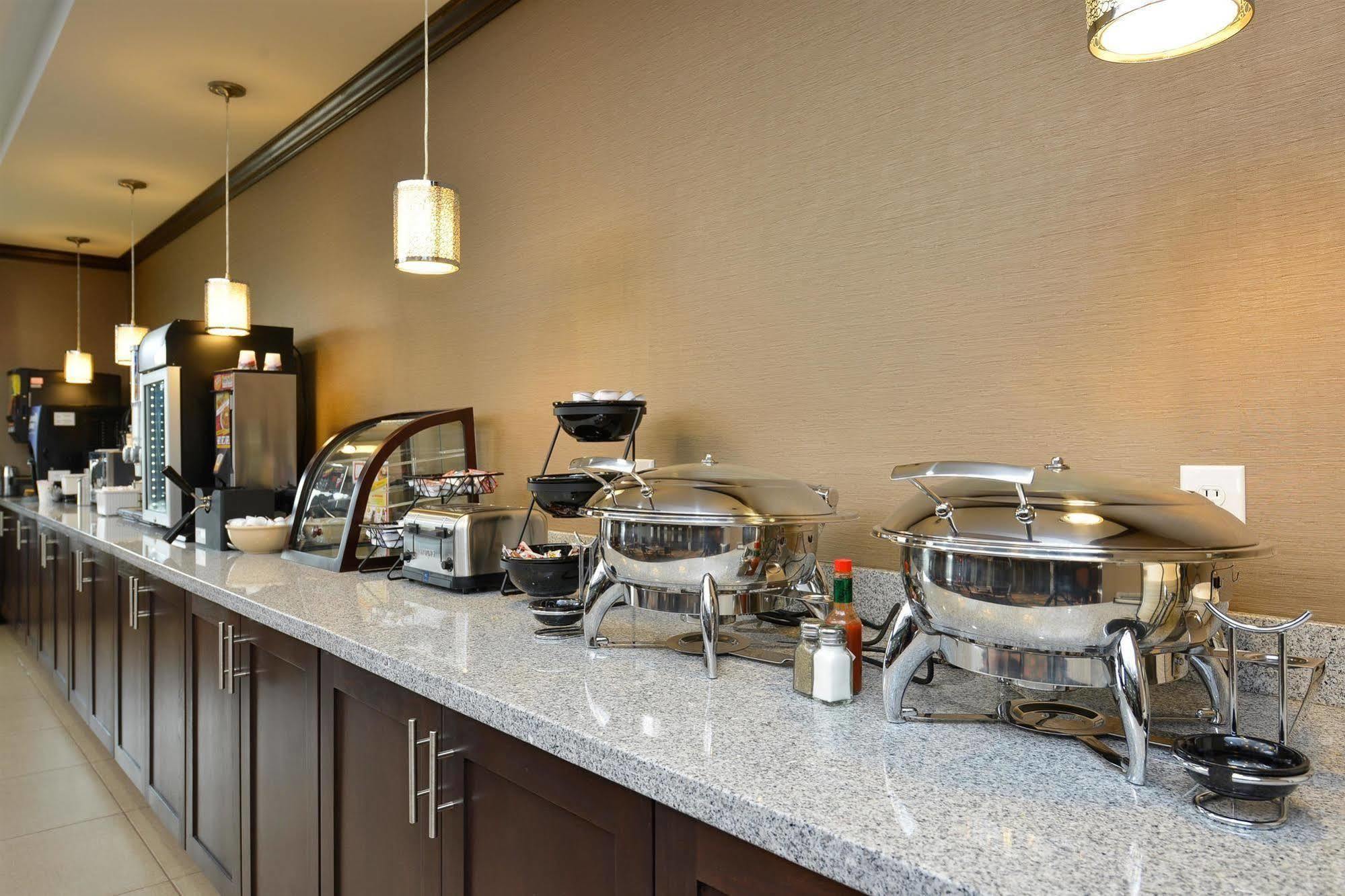 Best Western Plus Longhorn Inn&Suites Luling Extérieur photo